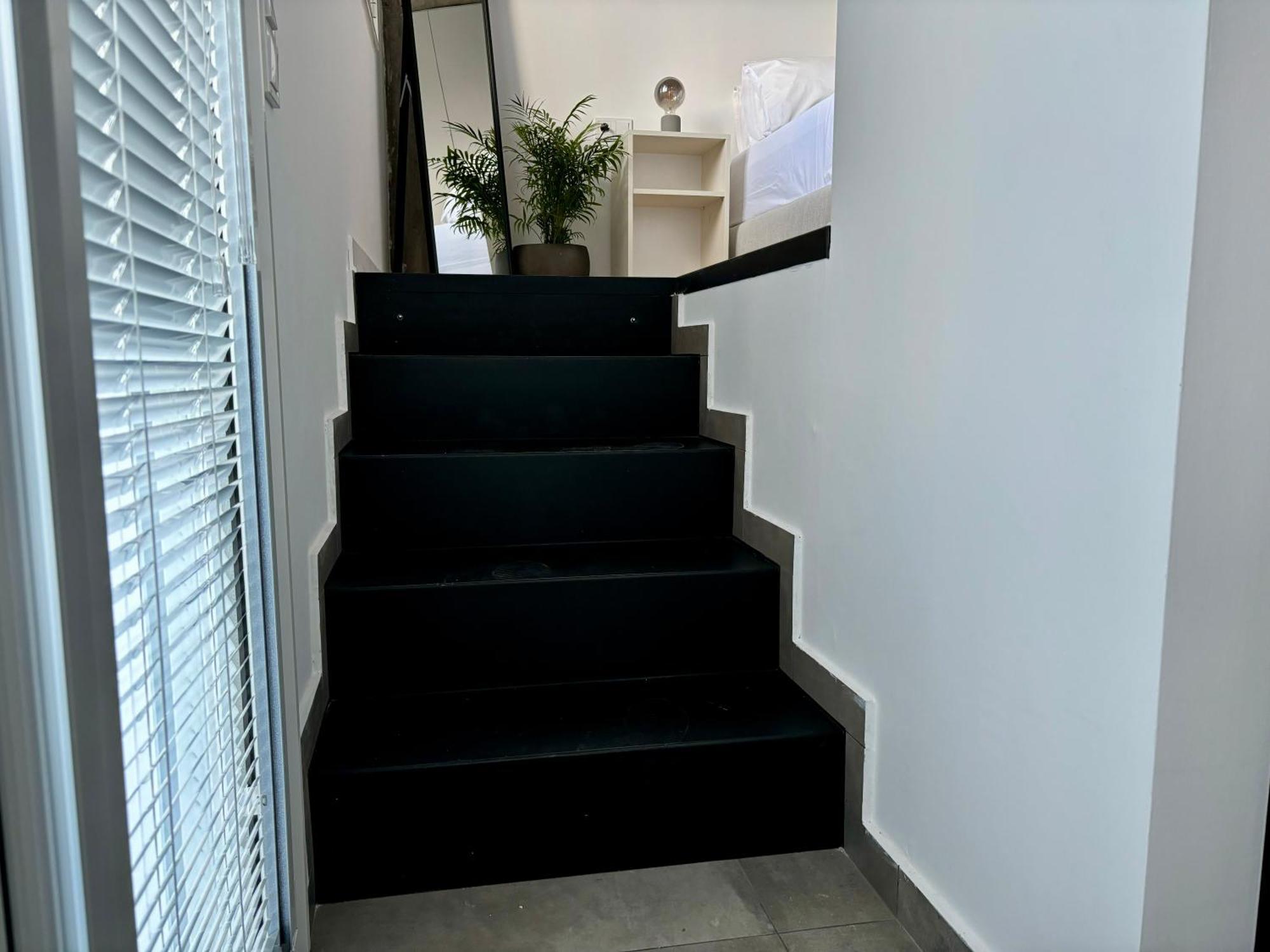 Industrial Loft Comfort Living Iraklio Exterior foto